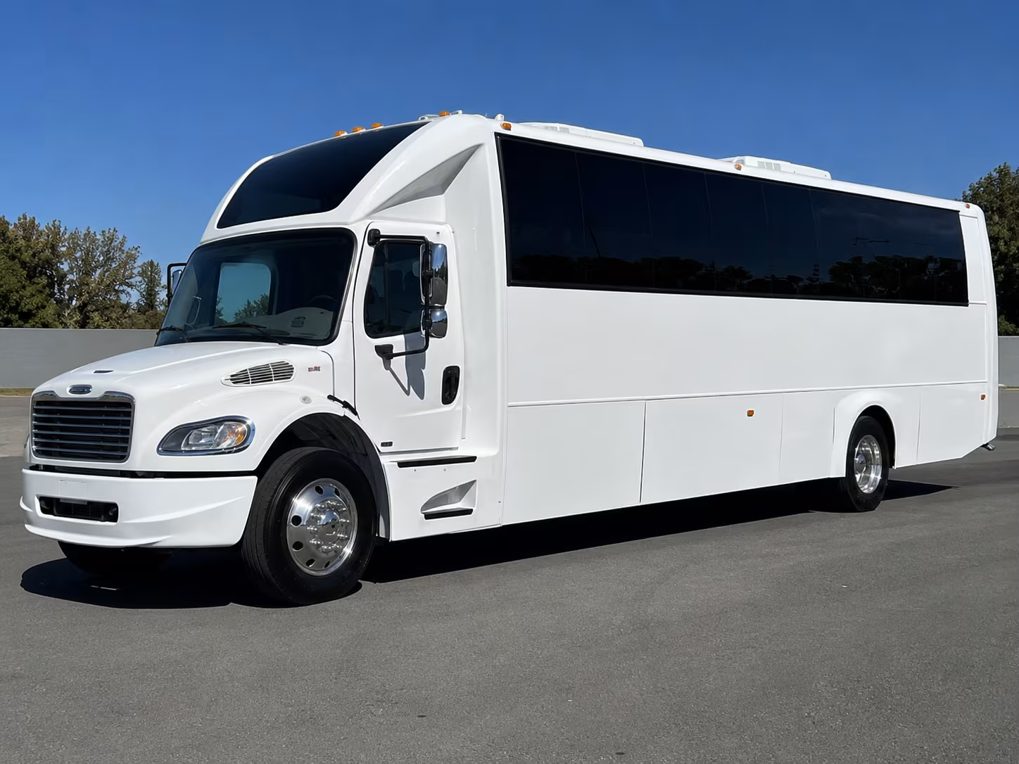 bachelorette party buses for wine tours out of buckeye