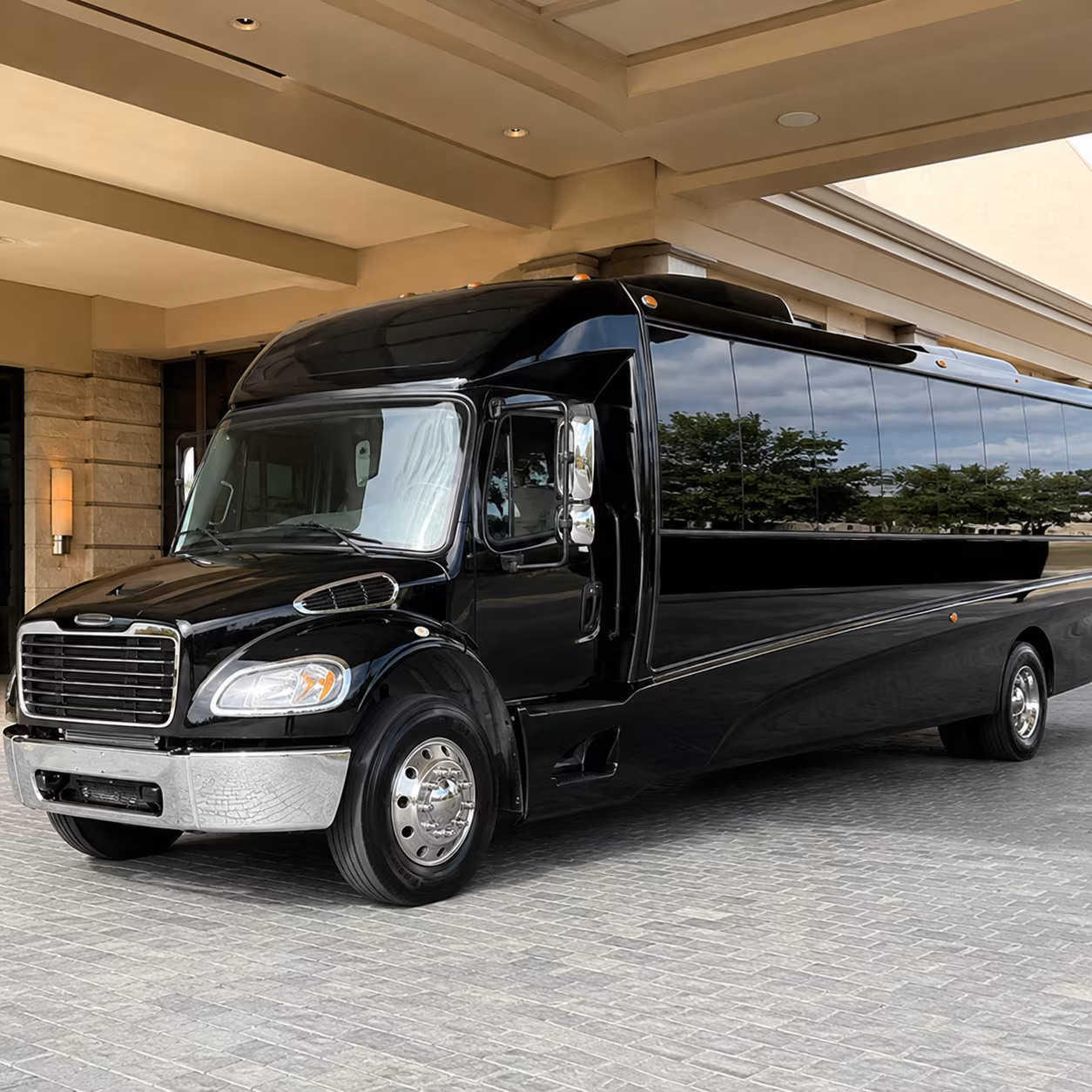 buckeye 35 passenger minibus