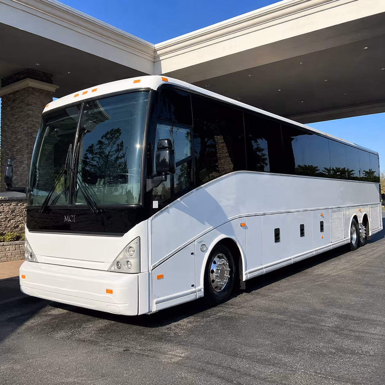 bus rentals for arizona coyotes games and events at desert diamond arena