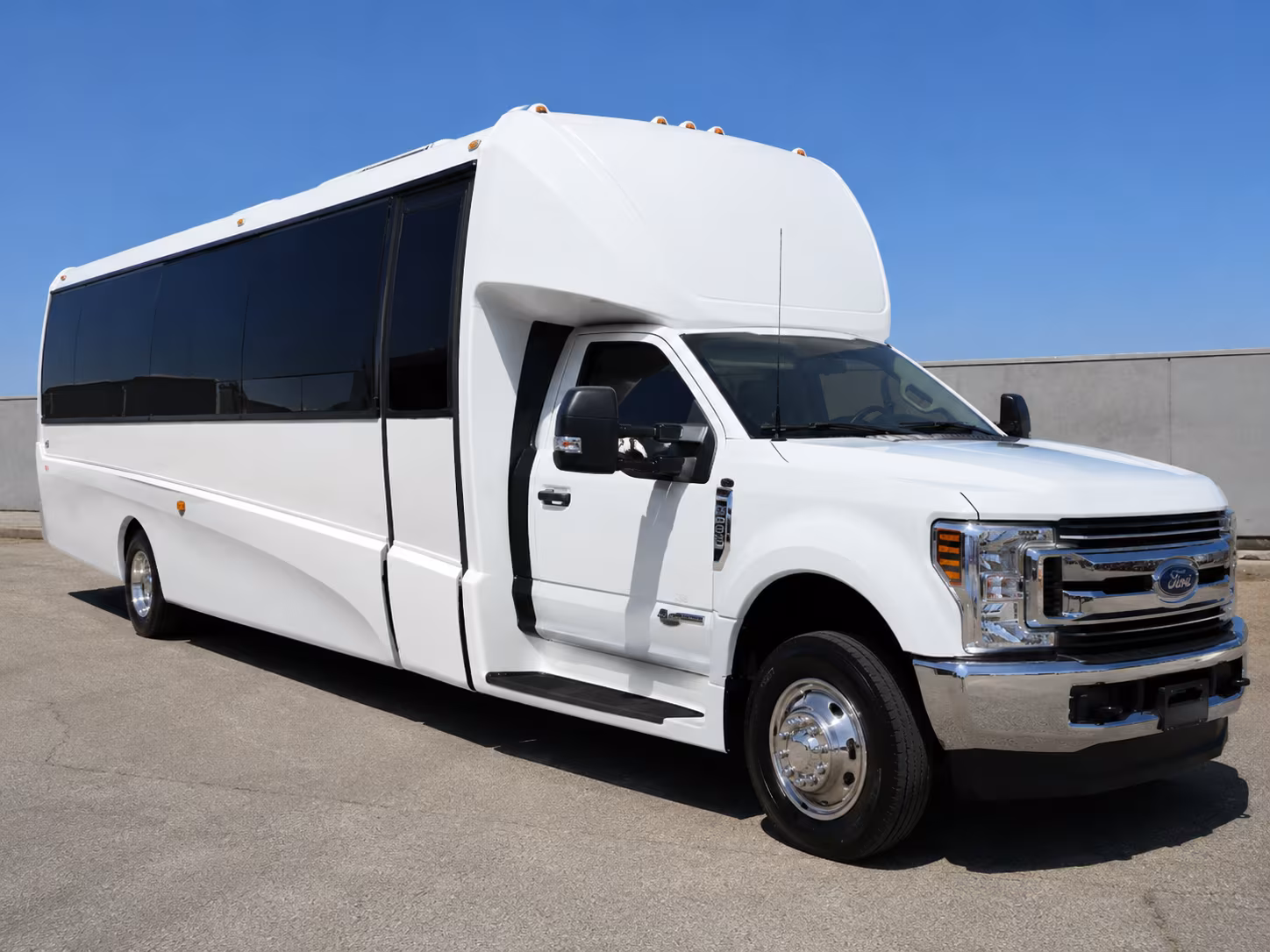 corporate airport transfer buses between buckeye and phoenix sky harbor